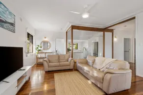 Dusties 5 Pacific Street - Image 4