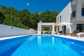 3-bedroom villa Pera with heated pool, 7km from beach - Image 5