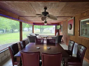 Spacious, Beds for 10! Large Lot, Golf Cart Rental - Image 4