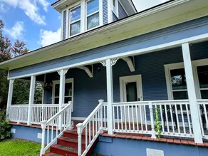 Blueberry Bungalow - Locally Run, Enjoy Our PS5! - Image 2