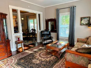 Blueberry Bungalow - Locally Run, Enjoy Our PS5! - Image 3