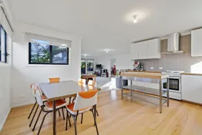 Broadwater Coastal Cottage - Image 4