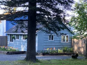 Two Lakes Guesthouse - Image 2