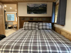 Two Lakes Guesthouse - Image 3