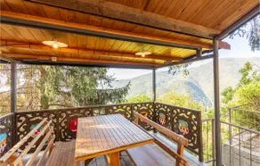 Awesome home in Villa of Piteccio - Image 2