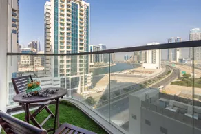 Modern and Stylish 1BR in Business Bay - Image 2