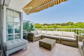 Appartement avec jardin, terrasse et barbecue | Vue jardin - Image 2