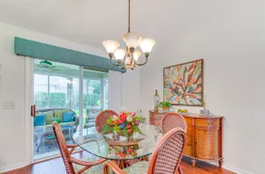 Charming Designer Home Near Lake Sumter - Image 2