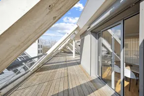 spacious and bright apartment - Image 2
