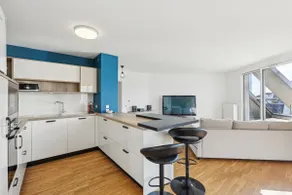 spacious and bright apartment - Image 4