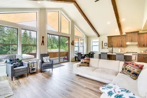 Government Camp Vacation Rental w/ Private Hot Tub - Image 4