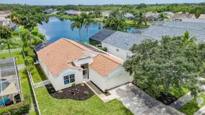 Click for Discount - private pool & water view - Image 4