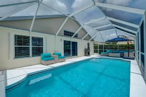 Click for Discount - private pool & water view - Image 5