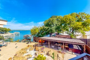 Hot Tub & Views: Luxe Lake Bridgeport Retreat - Image 2