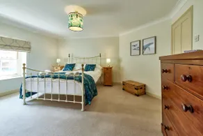 Worthington House - Image 5