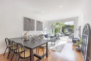 Spacious Retreat Comfortable 4BD in Petersham - Image 4