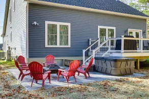 Hot Tub Haven 2 Mi to Beach! ‘Christy's Cottage’ - Image 2