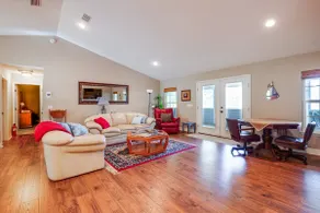 Hawthorne Vacation Rental w/ Access to Cue Lake - Image 3