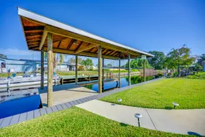 Sebring Serenity: Waterfront Retreat w/ Boat Dock! - Image 3