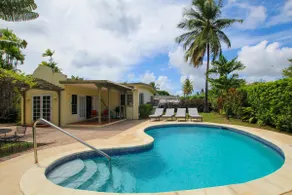 Amazing pool and nearby beach - Bliss - Image 2