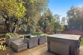 Buckthorn Beauty: Private Hot Tub & Lounge Space - Image 2