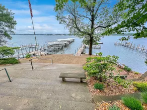 The Cove House off West Lake Okoboji - Image 3