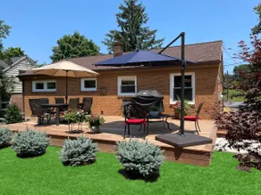 50s Themed Nostalgic Cozy House - Image 3