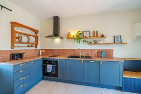 Tan Apartment - Shap - Great for Walkers - Image 4