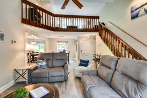 Walk to Lake Keowee: Salem Townhome w/ Deck - Image 5