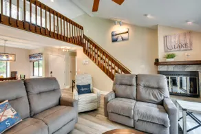 Walk to Lake Keowee: Salem Townhome w/ Deck - Image 2