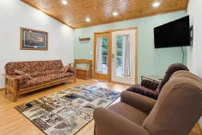 Serene Yellville Retreat w/ Hot Tub on 85 Acres - Image 4