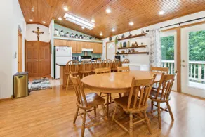 Serene Yellville Retreat w/ Hot Tub on 85 Acres - Image 3