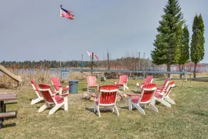 Private Dock: Lakefront Family Home in Outing - Image 2