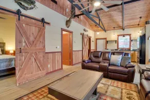 Lakefront Bull Shoals Cabin Rental: Pets Welcome! - Image 5