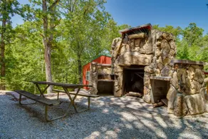 Lakefront Bull Shoals Cabin Rental: Pets Welcome! - Image 2
