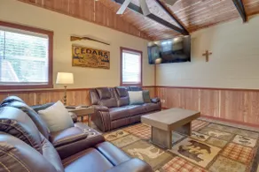 Lakefront Bull Shoals Cabin Rental: Pets Welcome! - Image 4