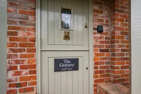 The Granary at Pannels Ash Farm - Image 2