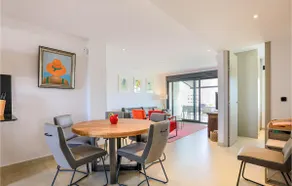 Gorgeous Apartment In Orihuela With Sauna - Image 5