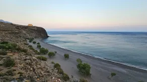 Amazing seafront house with private beach - Image 3