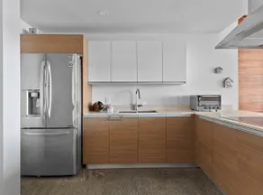 Spectacular 3BR Apartment/w Amazing Rooftop Views - Image 5
