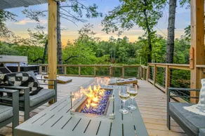 The Retreat - Hot Tub /Private Lake/Hiking - Image 5