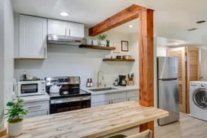 Updated Tacoma Home w/ Fire Pit! - Image 5
