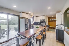 Updated Plymouth Home ~ 5 Mi to Road America! - Image 2