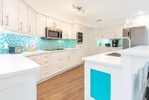 Huge Beachview Home Pool Updated - Image 3