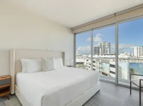Riva 507 · Luxury 3 Br Condo* Near the beach - Image 5