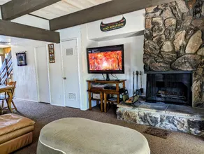 Snow Summit Townhouse Unit #47 With Spa AC - Image 4