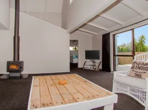 Beach Central - Whangamata Ferienhaus - Image 2