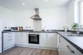 Beach View - 2 Bedroom Apartment - Llanelli - Image 3