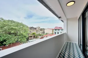 w* | Refined Loft in Santa Ana - Image 2