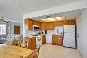 Riverfront Bullhead City Home w/ Mountain Views! - Image 2